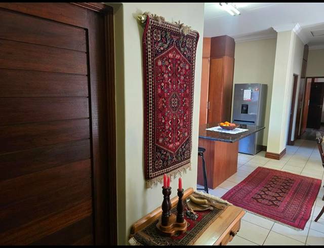 2 BEDROOM TOWNHOUSE FOR SALE IN RETIRE AT MIDSTREAM